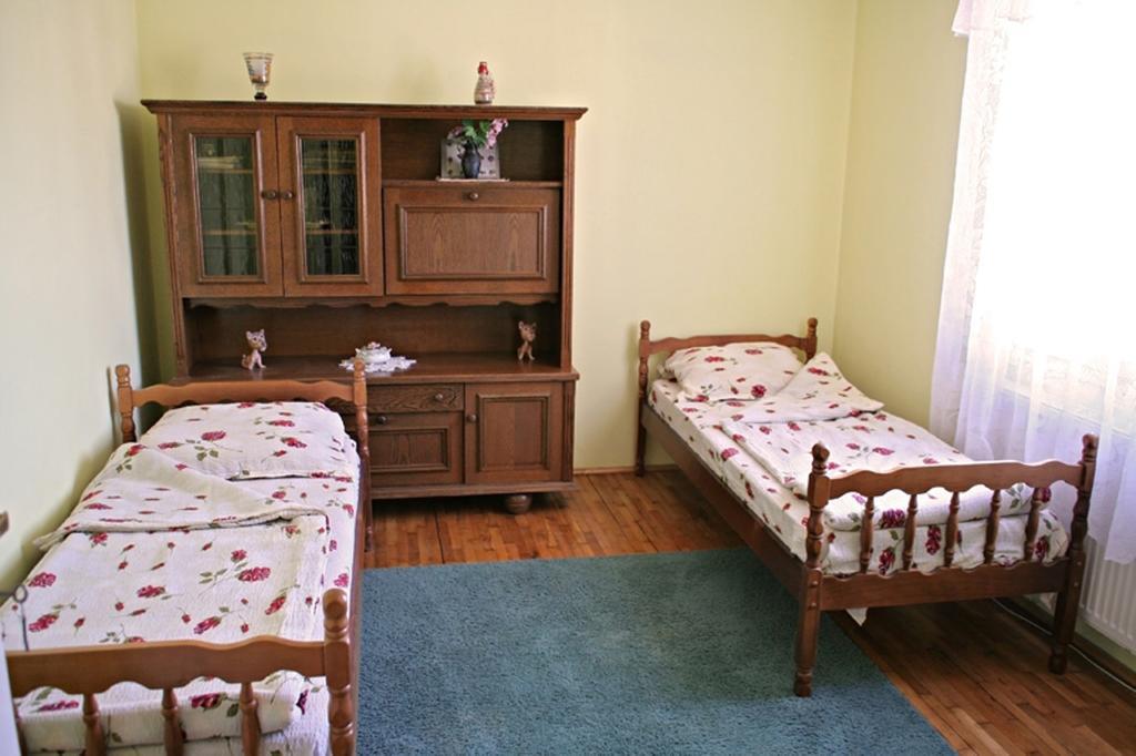 Helga House Hostel Turda Room photo